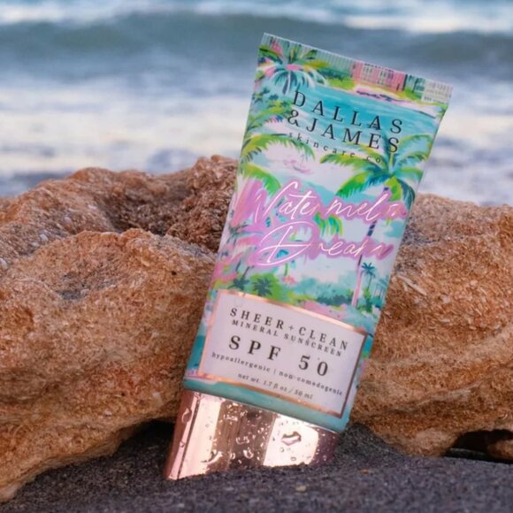 Dallas & James - Watermelon Dream Sheer + Clean Mineral Sunscreen - SPF 50 - Picture 4 of 5